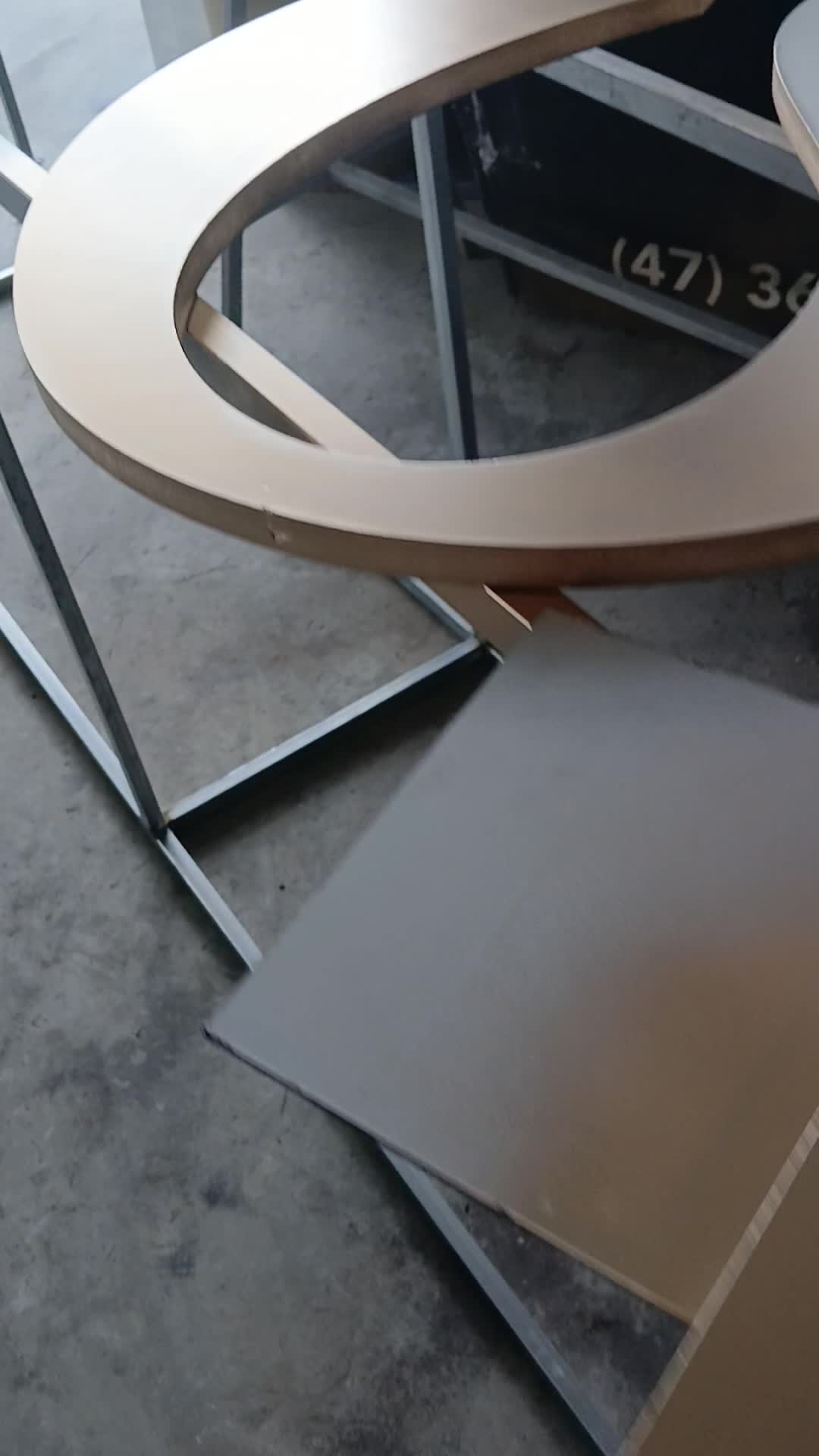  Almeida Comunicação Visual e Esquadrias Metálicas